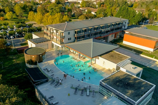 Vue du ciel : les Bains de Casteljaloux